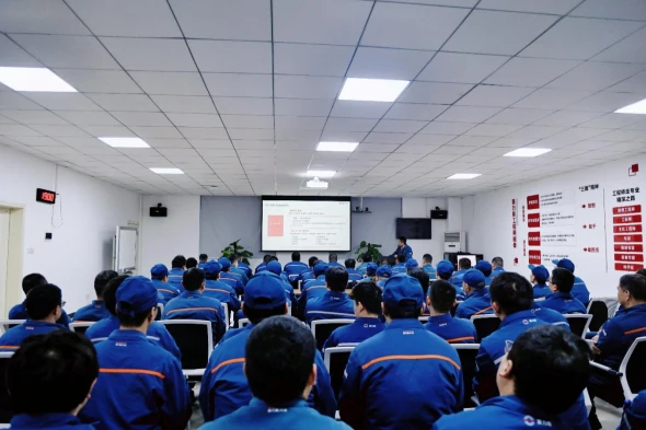 扣好廉洁从业“第一粒扣子” ——赛力斯动力长寿工厂召开2026年廉政教育大会